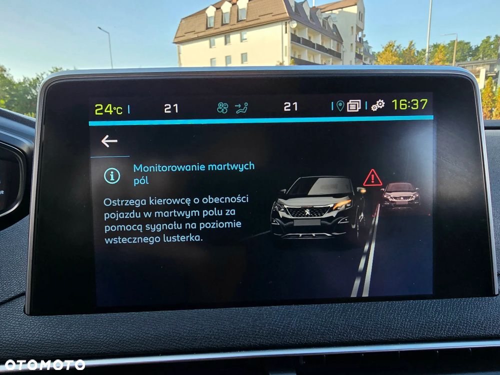 Peugeot 3008 1.6 PureTech HYbrid4 GT Line S&S EAT8 - 32