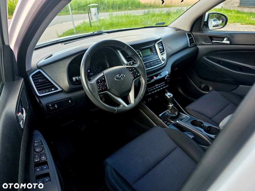 Hyundai Tucson 1.6 GDI BlueDrive Style 2WD - 10