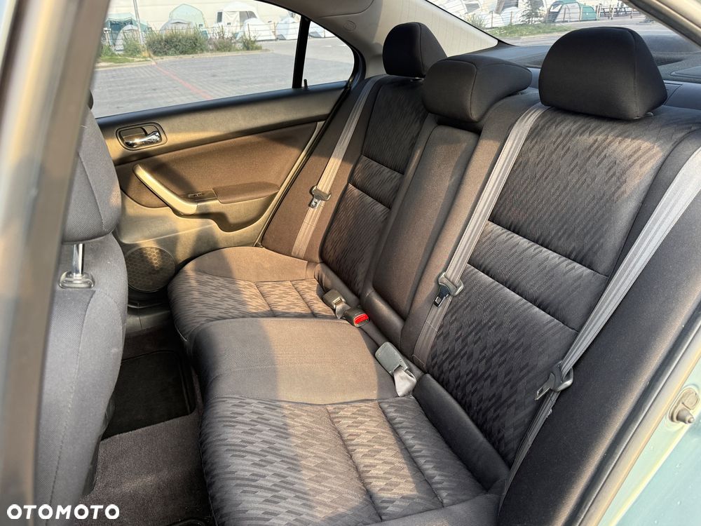 Honda Accord 2.0 Comfort - 14