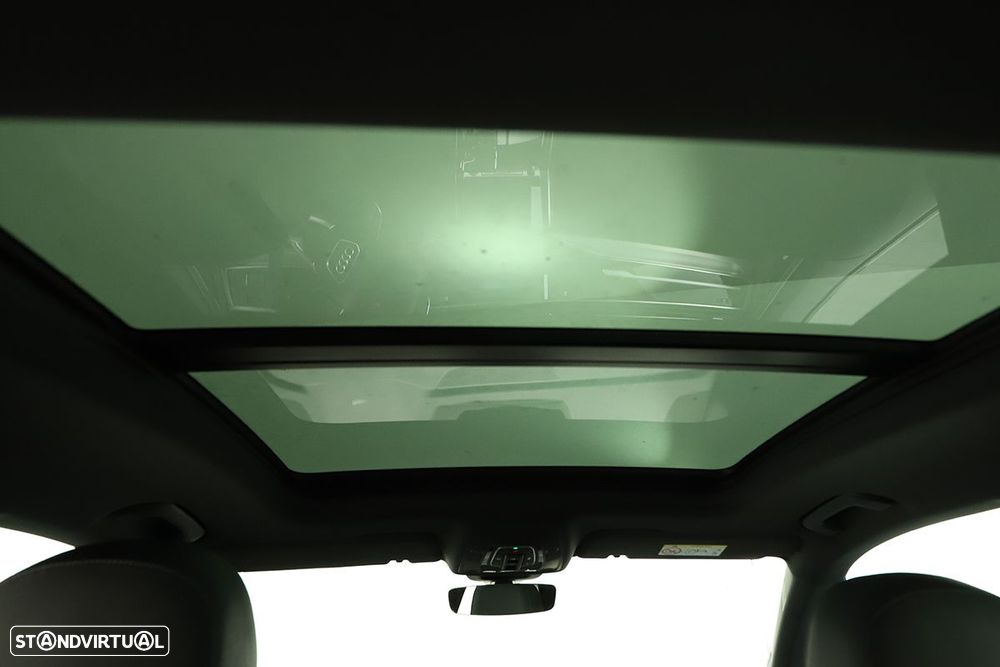 Audi Q8 55 TFSIe quattro Tiptronic - 27