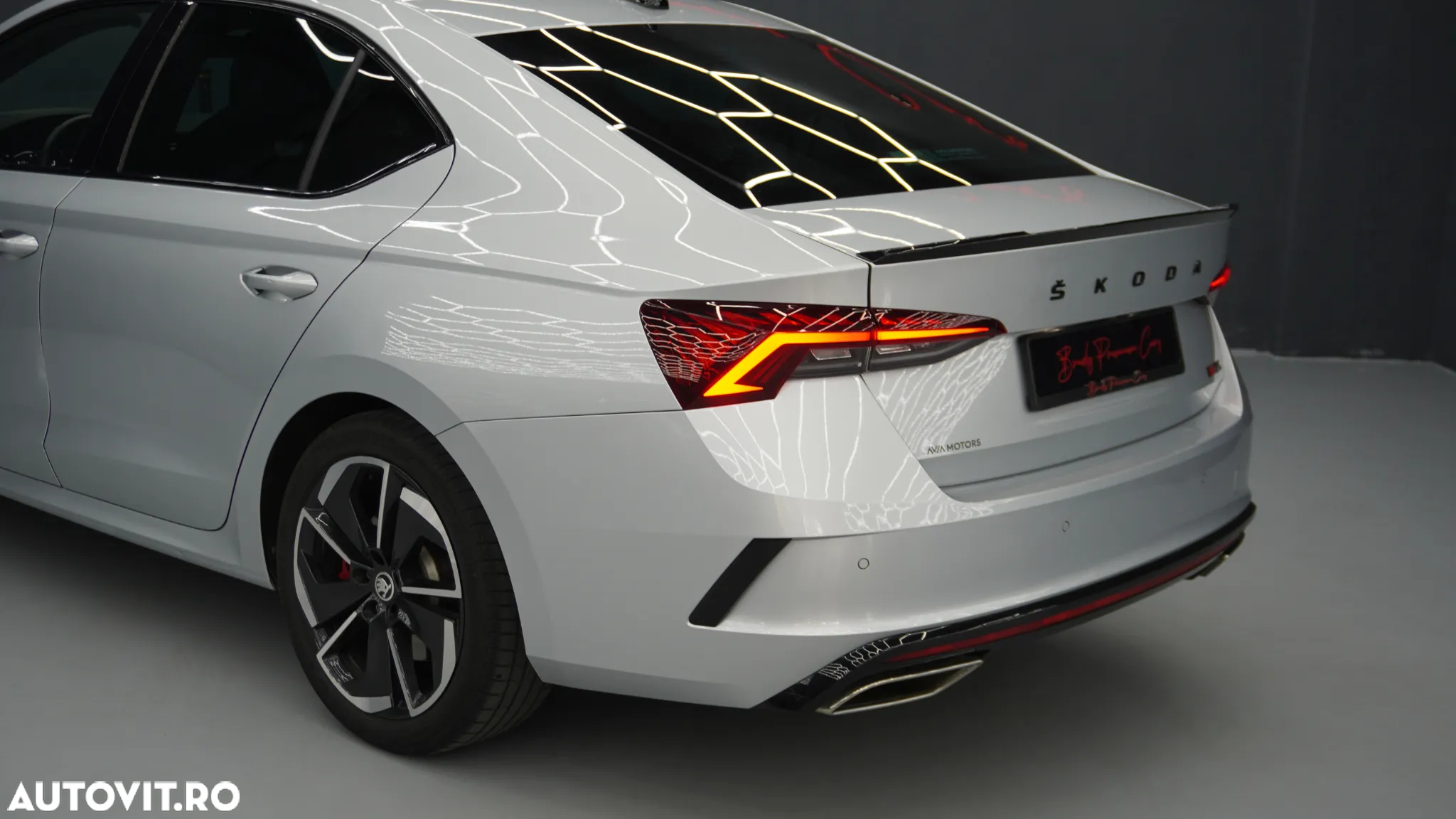 Skoda Octavia 2.0 TSI DSG RS - 7
