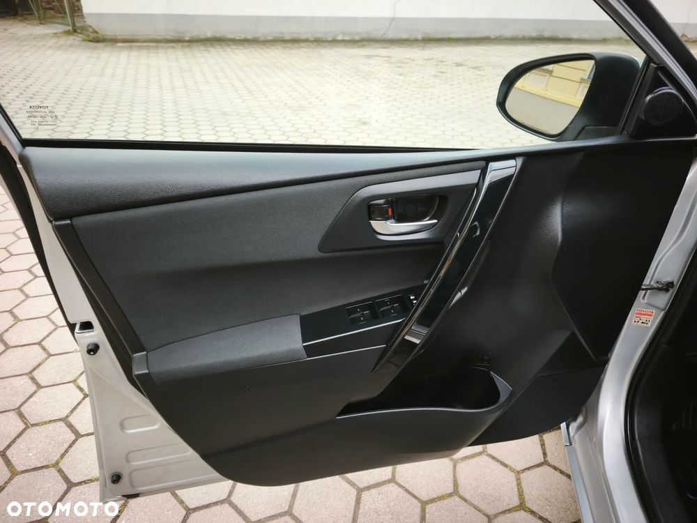 Toyota Auris 1.2 Turbo Edition S+ - 12