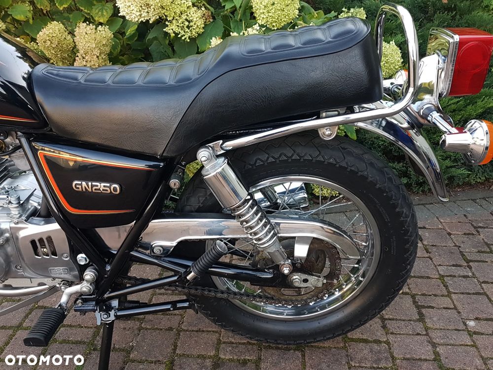 Suzuki GN - 17