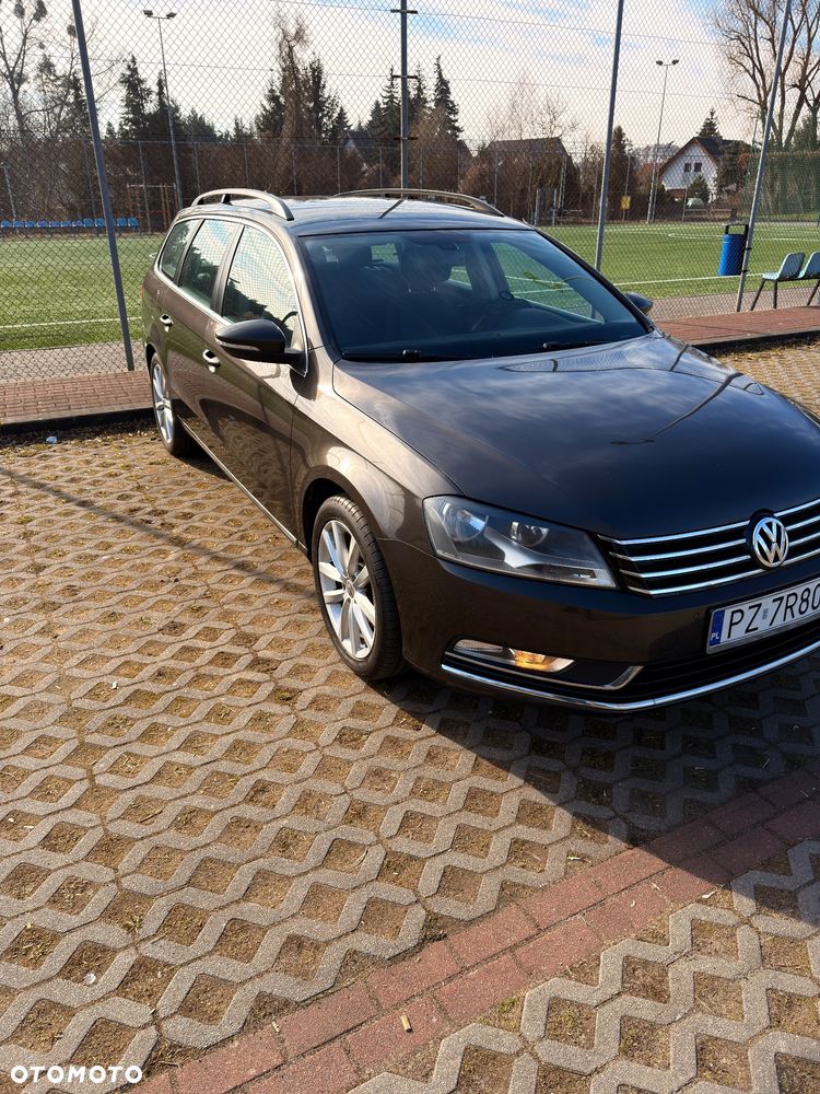 Volkswagen Passat 1.6 TDI Comfortline - 23
