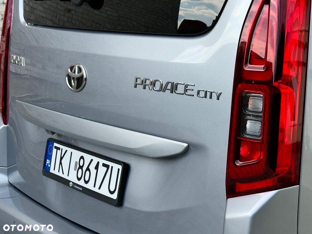 Toyota Proace City Verso 1.2 D-4T Family - 19