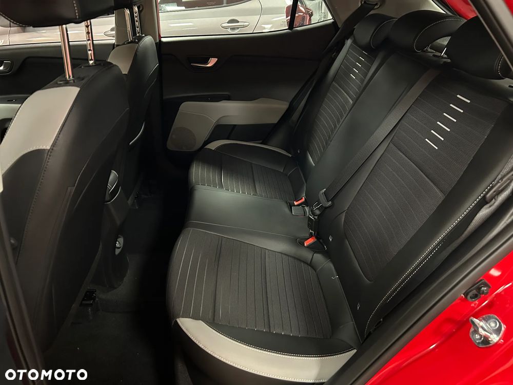 Kia Stonic - 16