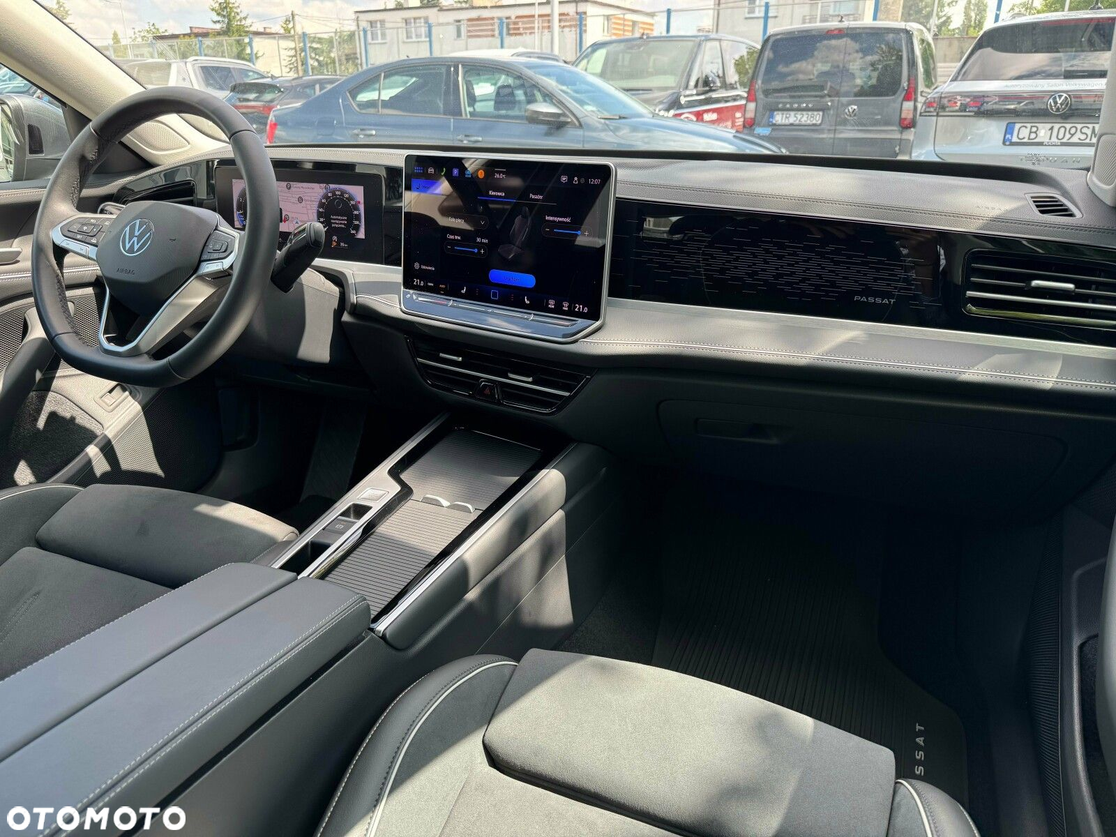 Volkswagen Passat 1.5 TSI ACT mHEV Elegance DSG - 24