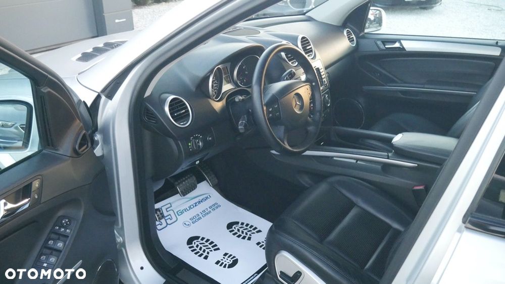 Mercedes-Benz ML - 12