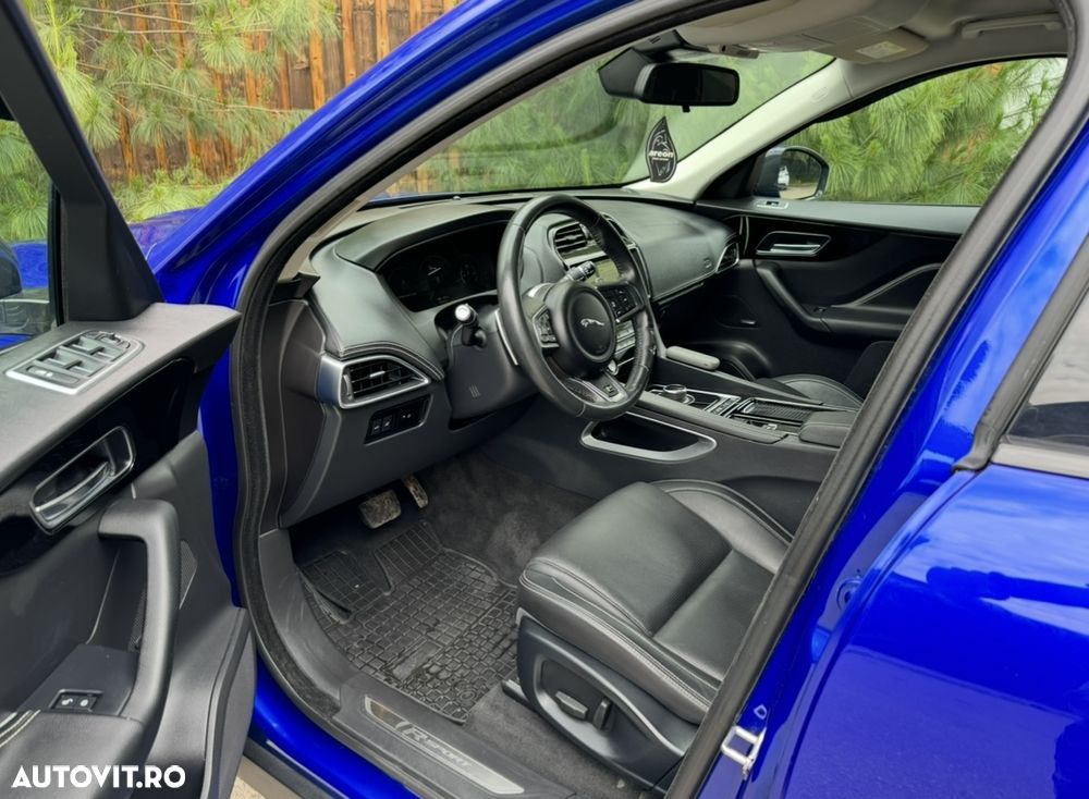 Jaguar F-Pace 20d AWD Aut. R-Sport - 6