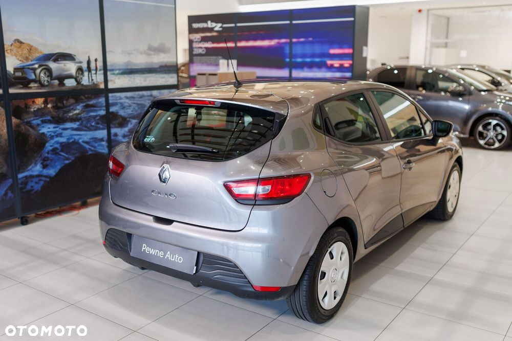 Renault Clio 1.2 16V Life EU6 - 21