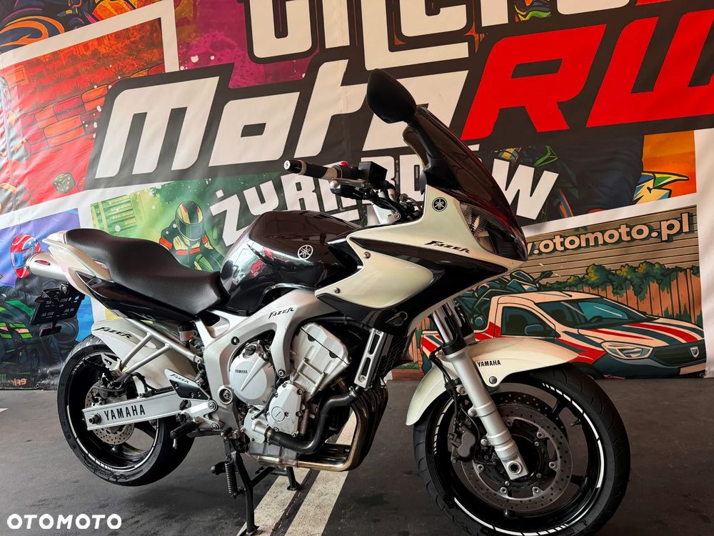 Yamaha FZ - 4