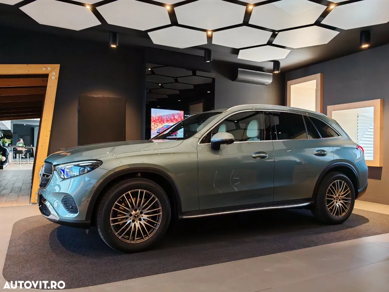 Mercedes-Benz GLC 200 4MATIC MHEV - 9