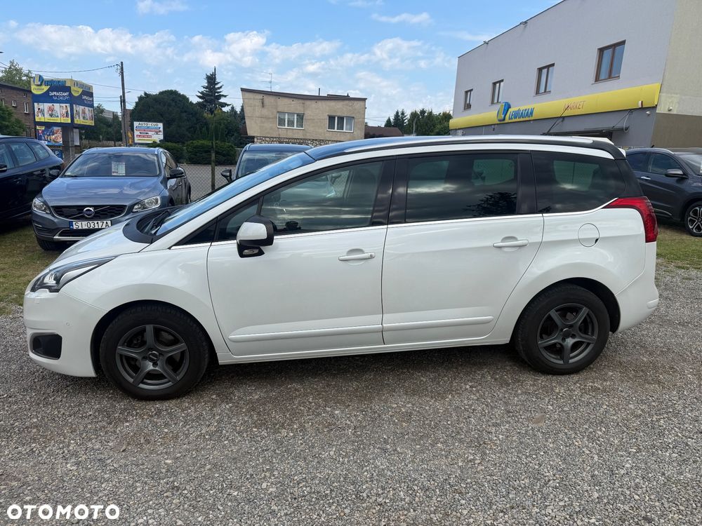 Peugeot 5008 - 3