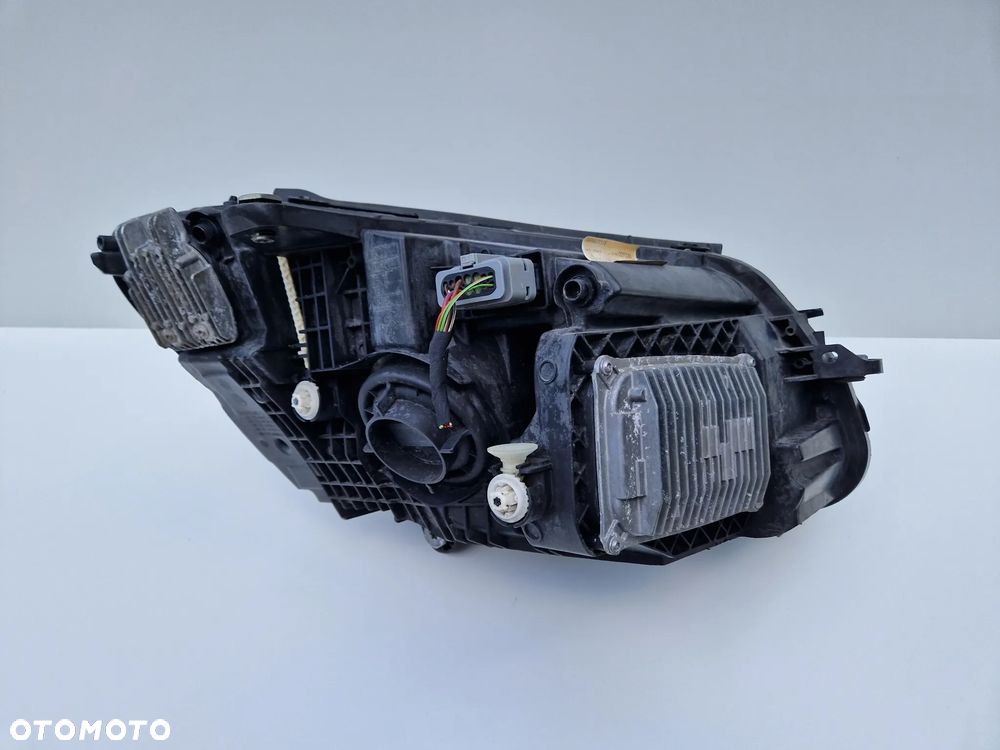 Mercedes C-Klasa W205 lift Lampa przednia lewa High Performance kompletna europejska A2059067905 - 3