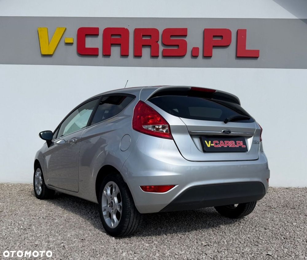 Ford Fiesta - 17