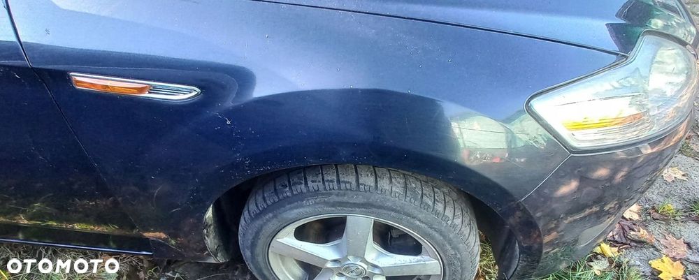 BŁOTNIK PRZEDNI PRAWY FORD MONDEO KOMBI MK IV V 6