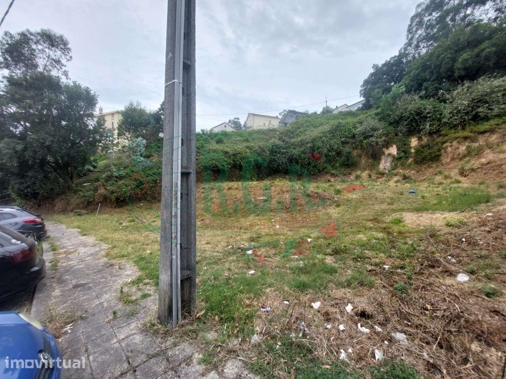 Lote Moradia 4 Frentes (580m2) - São Pedro da Cova - Grande imagem: 4/6