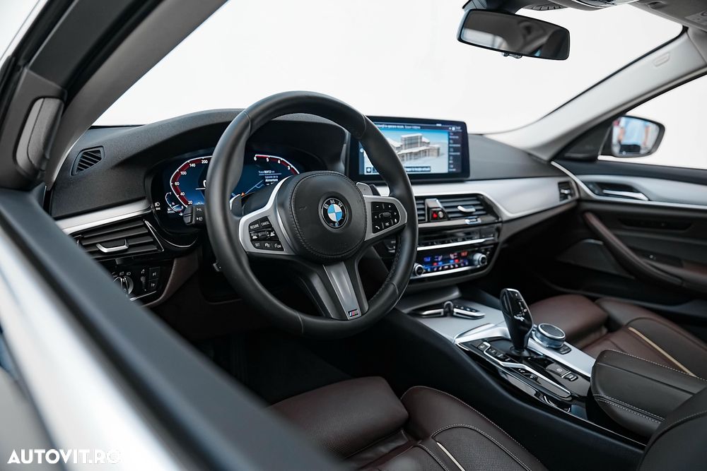 BMW Seria 5 520d AT - 17