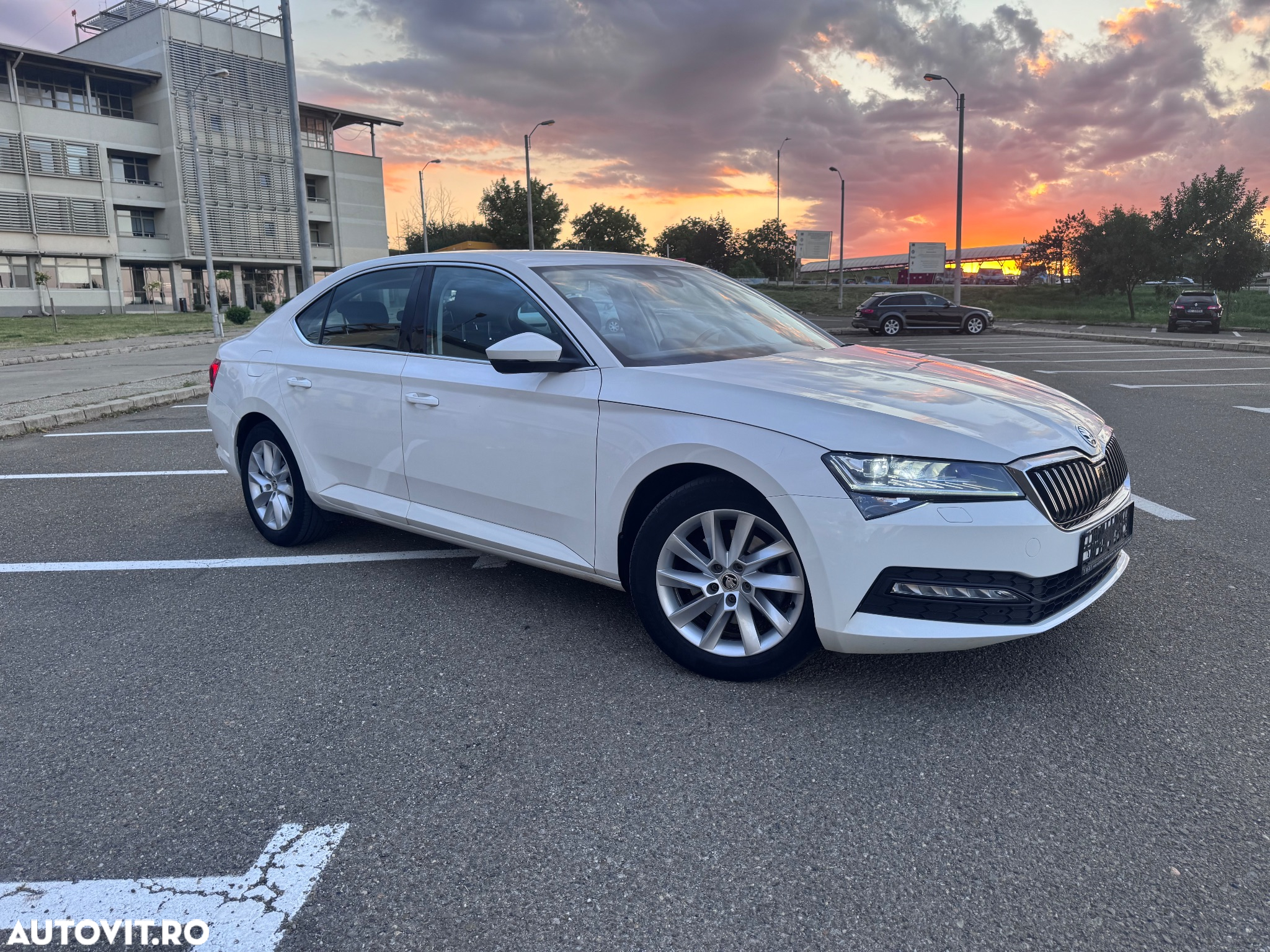 Skoda Superb 2.0 TDI Style - 3