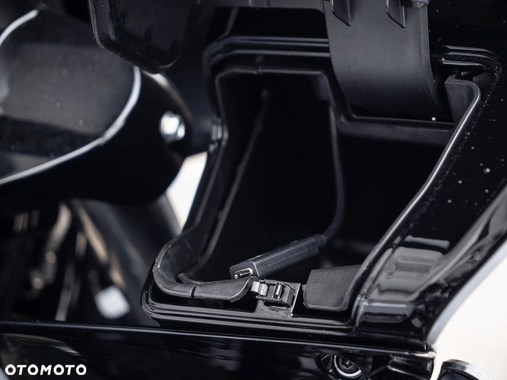 Harley-Davidson Touring Road Glide - 38
