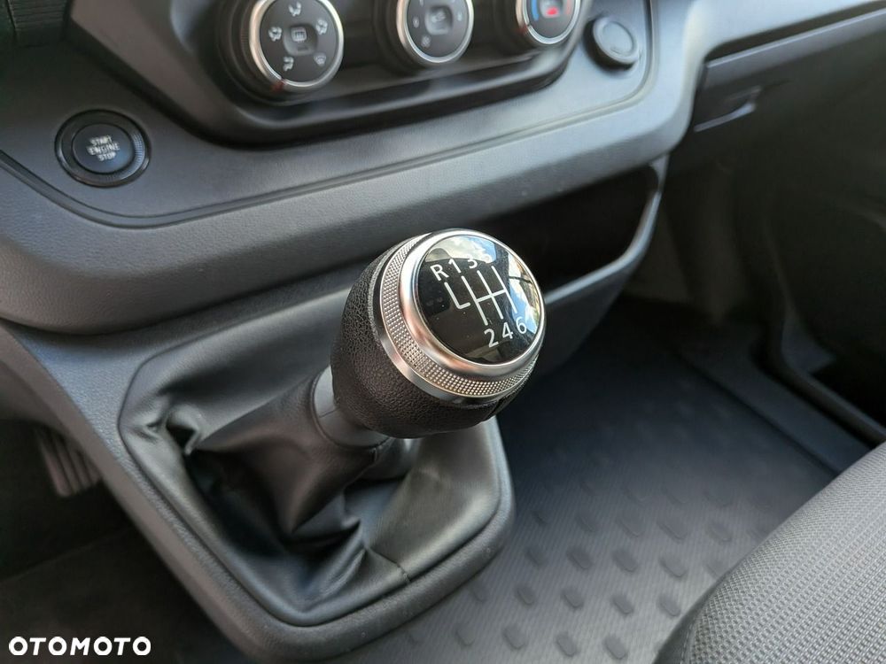 Renault Trafic - 14