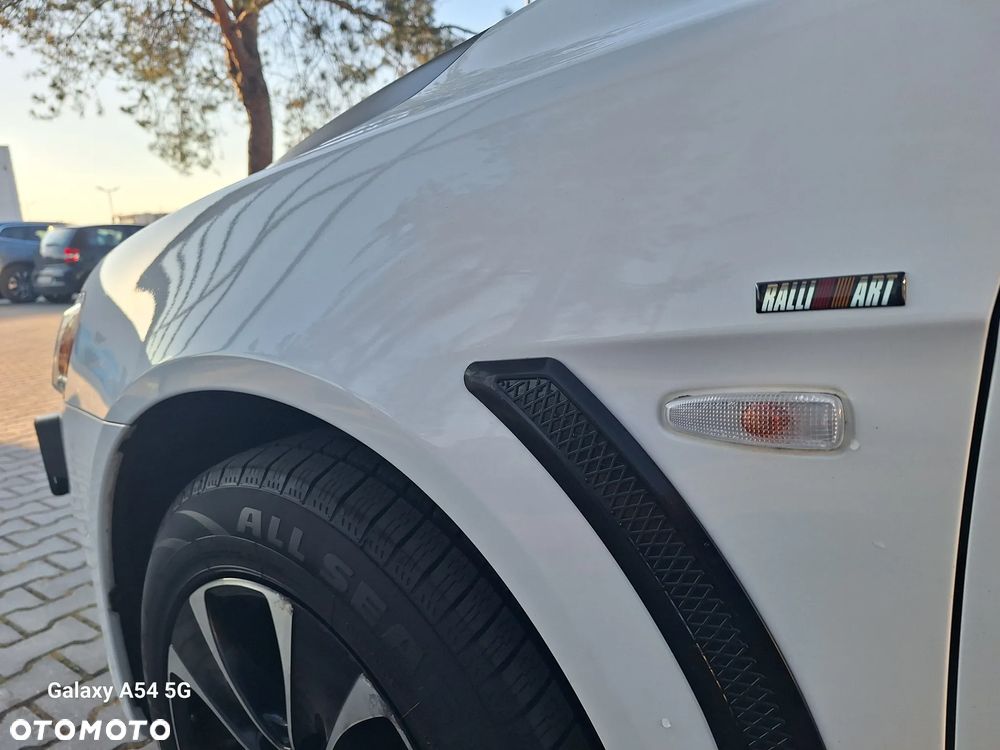 Mitsubishi Lancer 1.5 Inform - 17