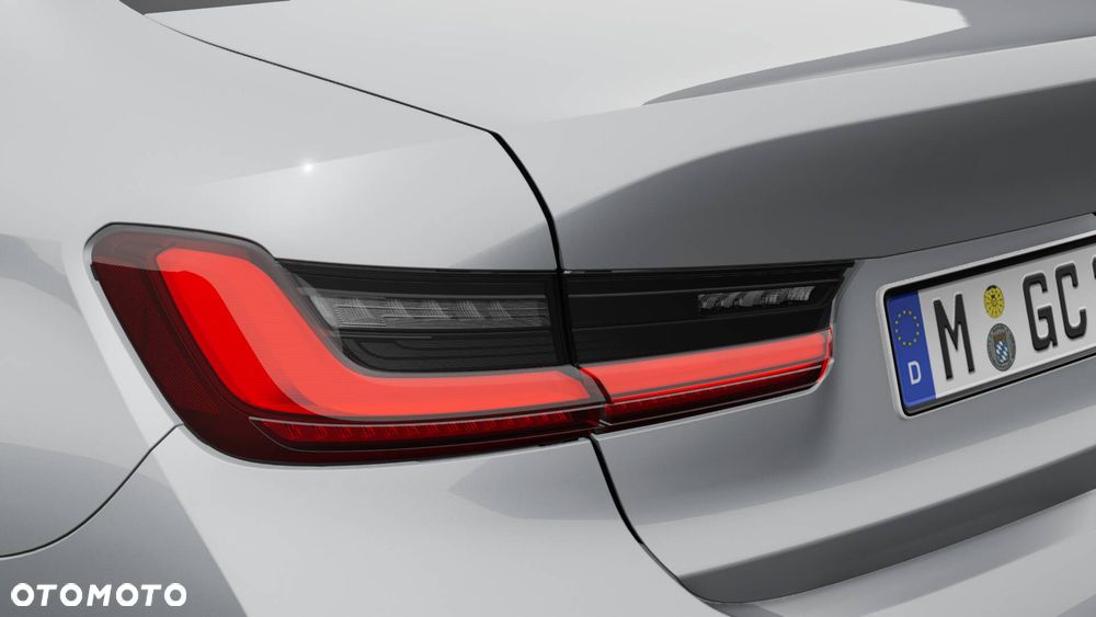 BMW Seria 3 318i M Sport - 9