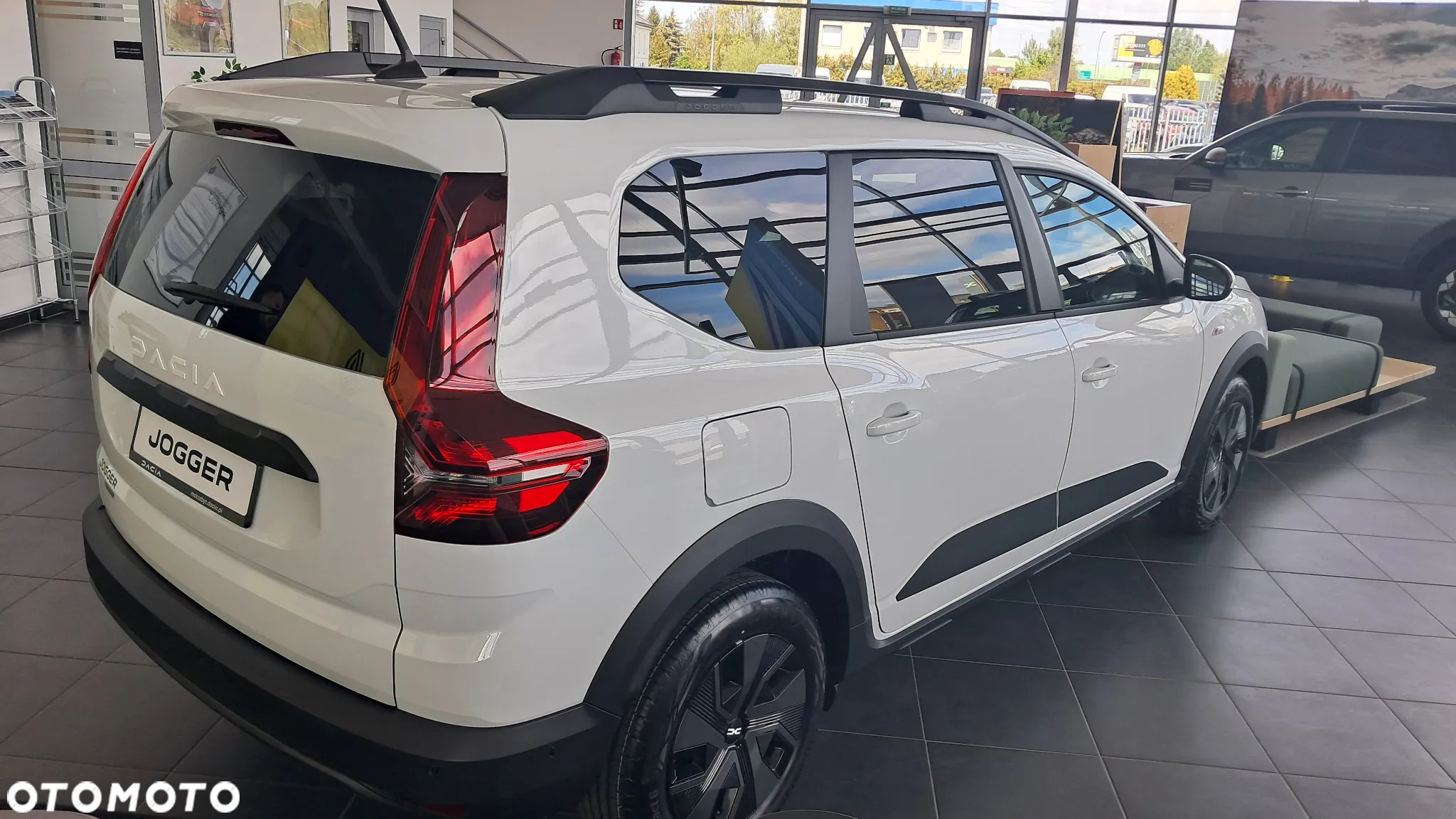 Dacia Jogger 1.6 Full Hybrid 140 Expression MMT 7os - 2