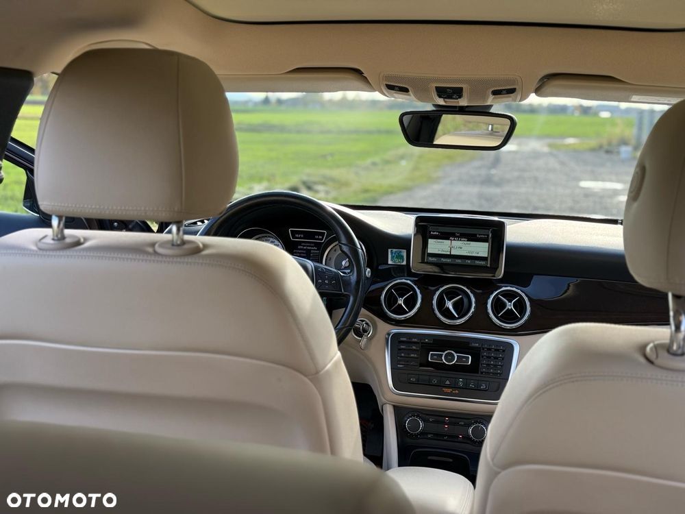 Mercedes-Benz GLA 250 4-Matic - 8