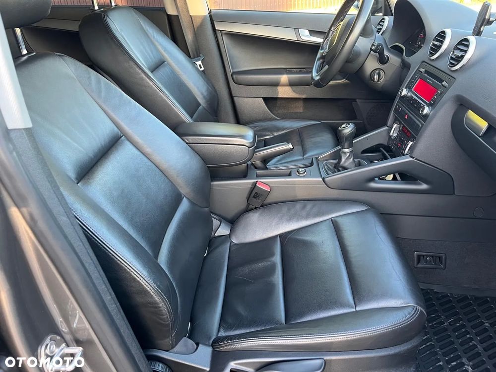 Audi A3 Sportback 1.6 TDI Ambition - 14