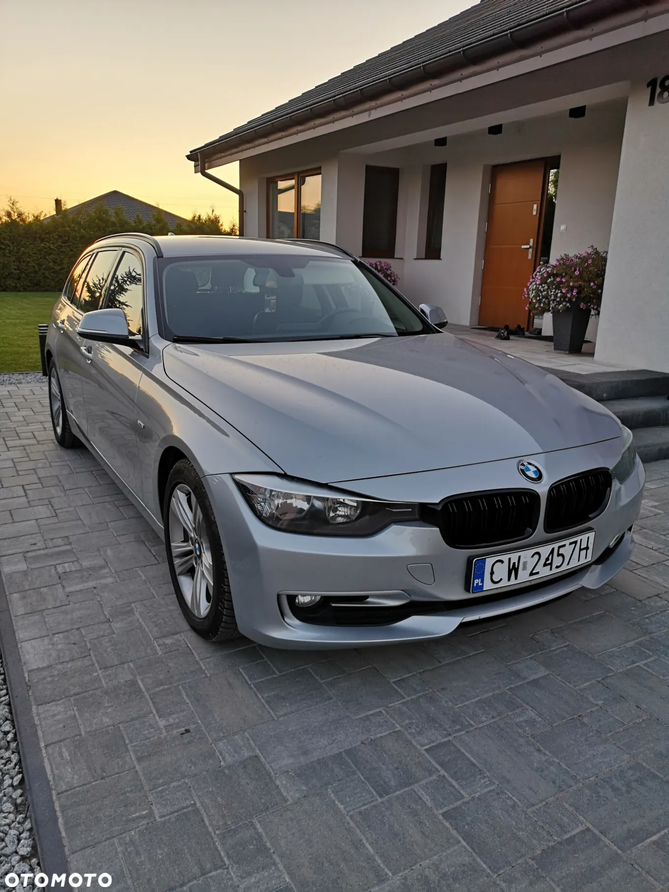 BMW Seria 3 318d Touring Blue Performance Modern Line - 14