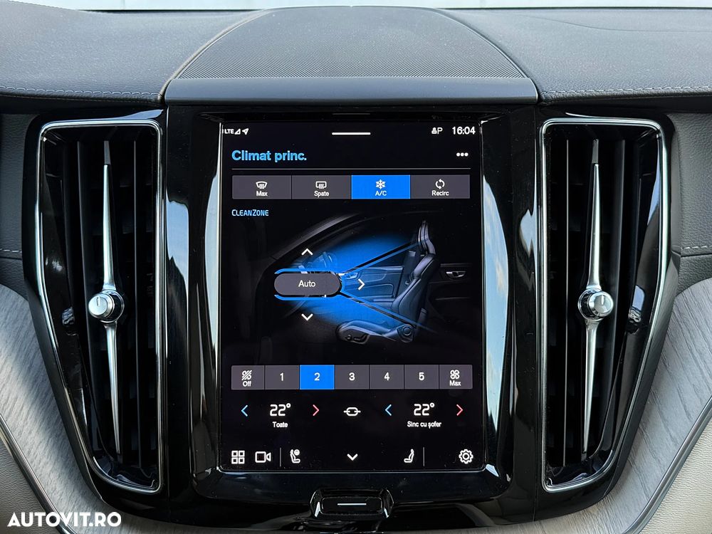 Volvo XC 60 B4 D AWD Geartronic Inscription - 30