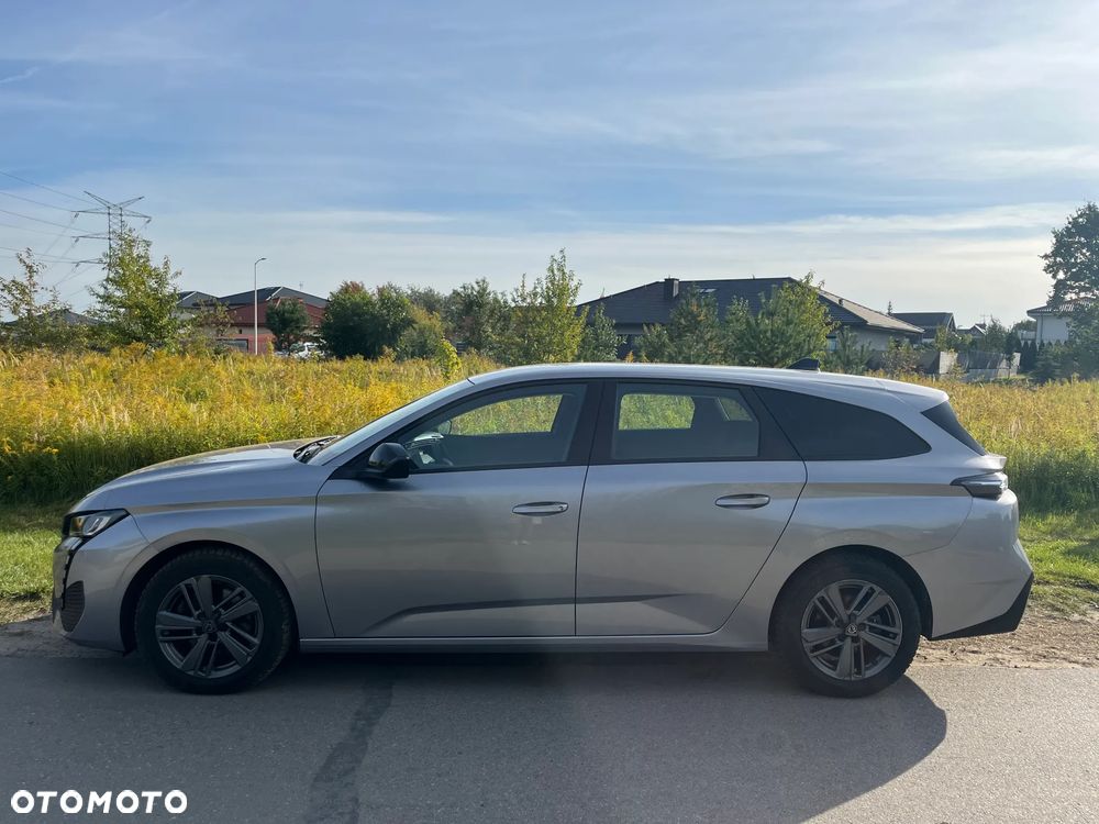 Peugeot 308 - 8