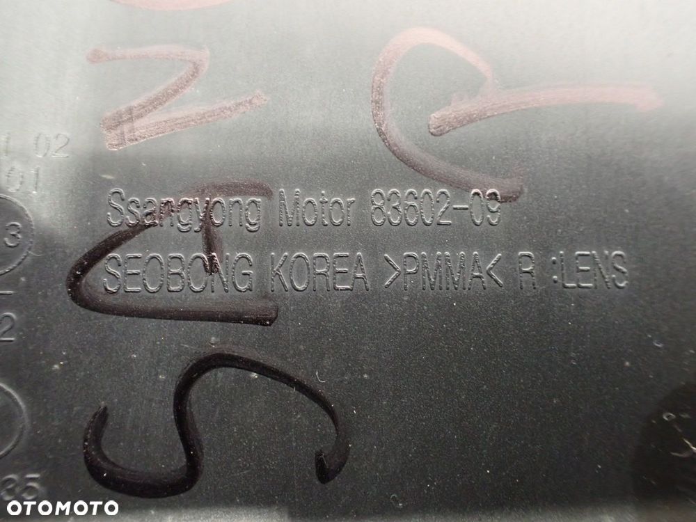 LAMPA PRAWA TYLNA SSANGYONG KYRON 83602-09 - 5