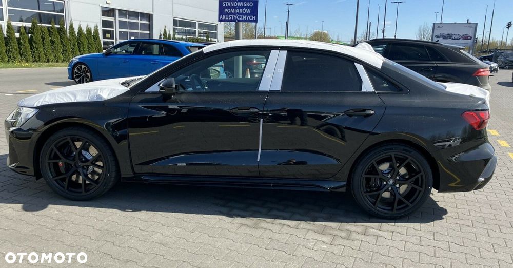 Audi RS3 Limousine - 5