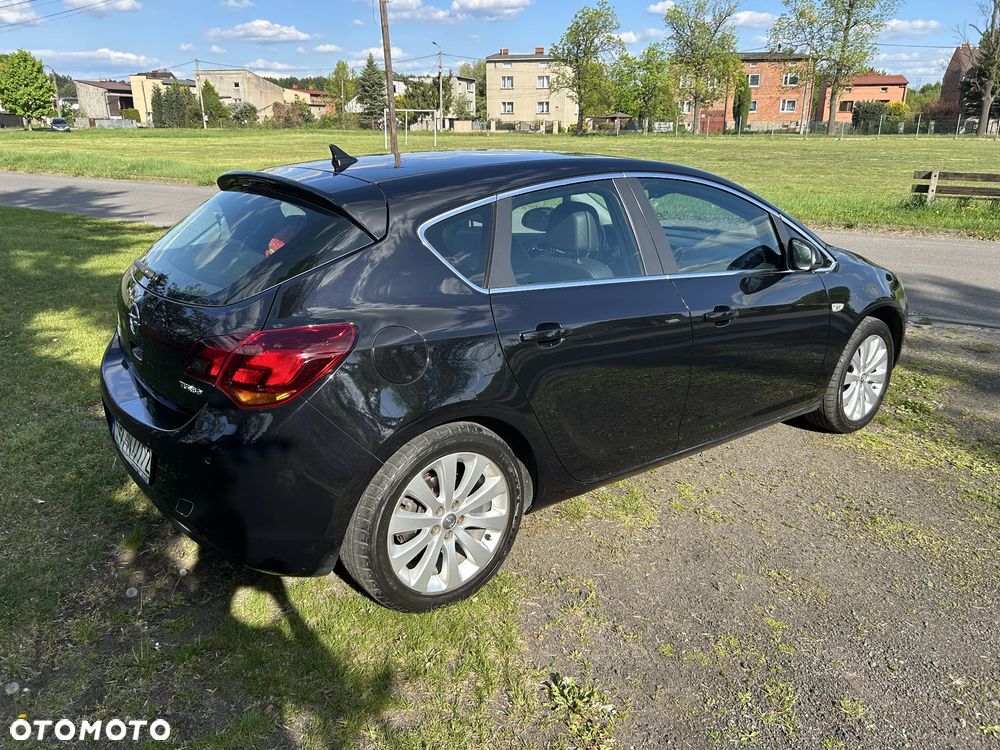 Opel Astra 1.4 T Cosmo - 6