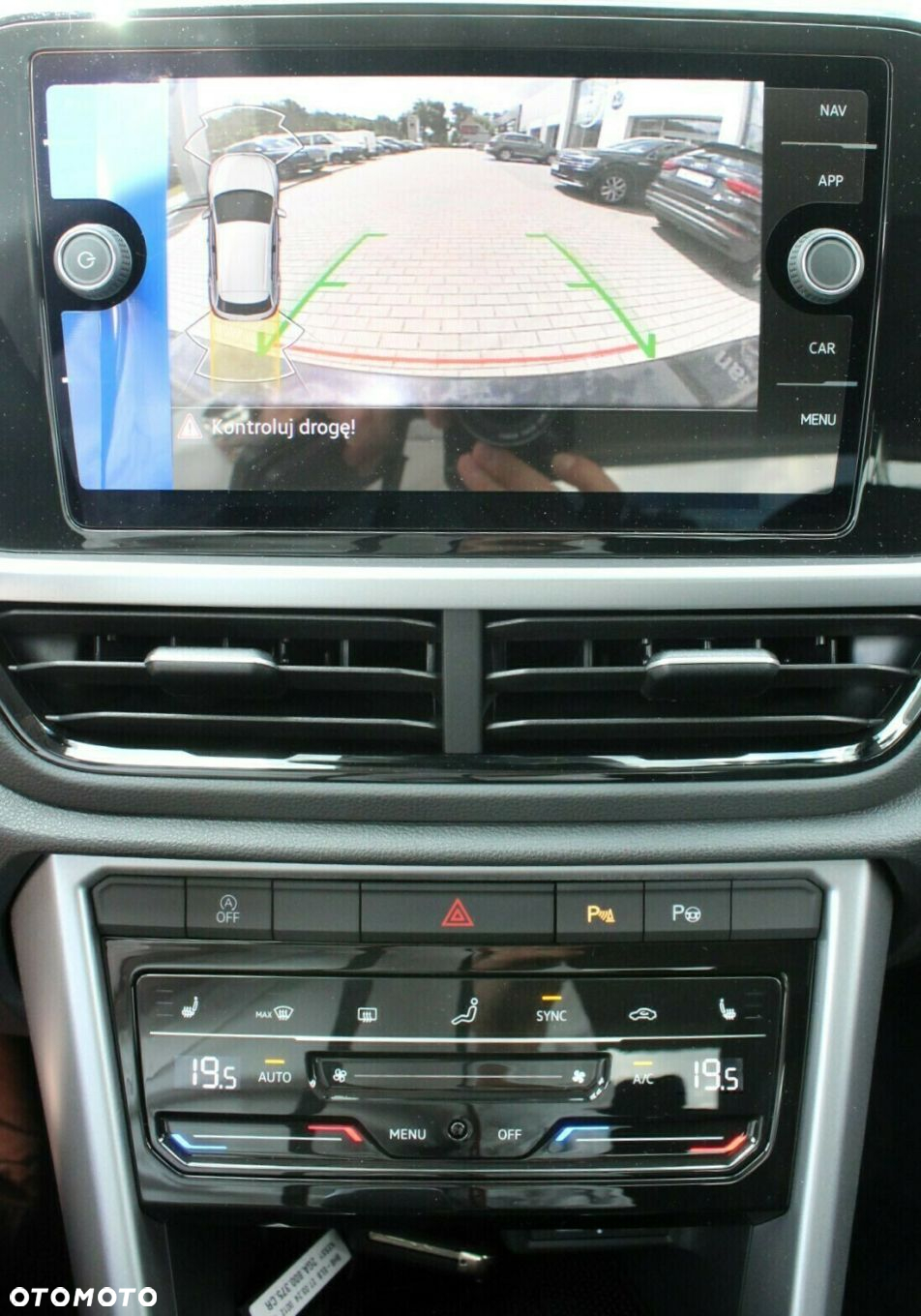 Volkswagen T-Roc - 6