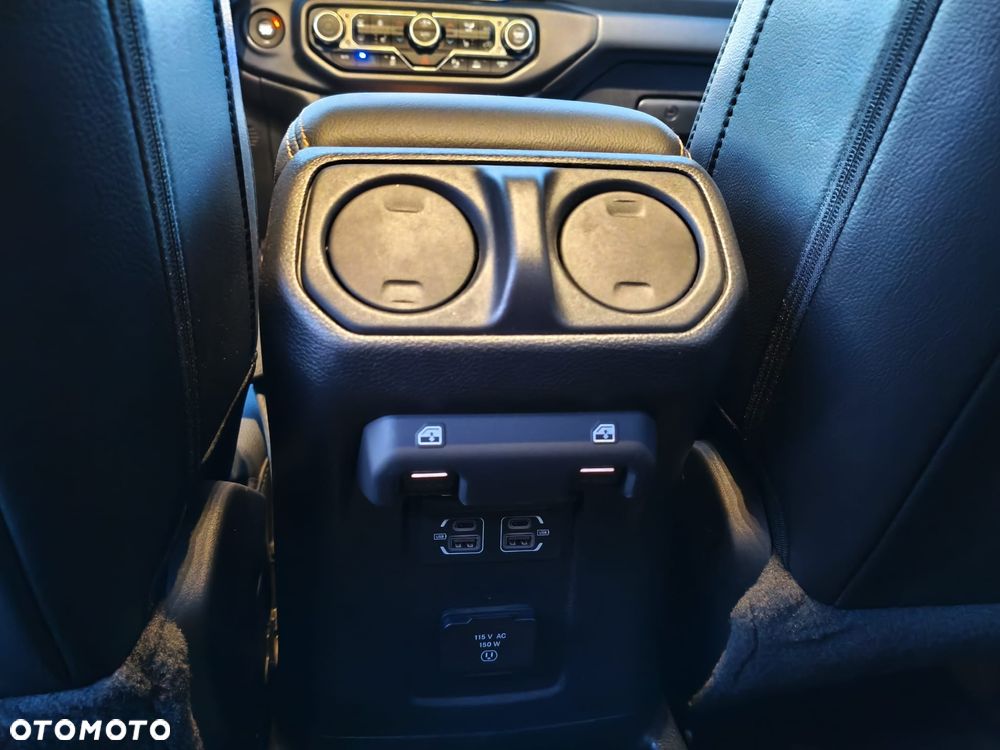 Jeep Wrangler - 26