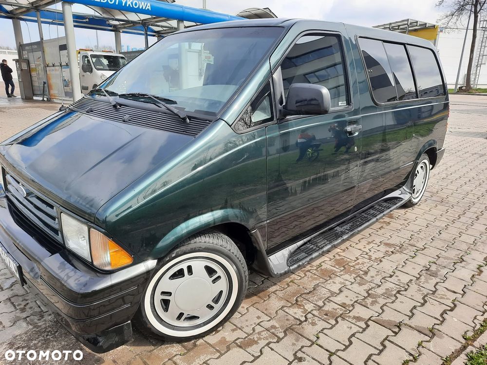 Ford Aerostar - 17