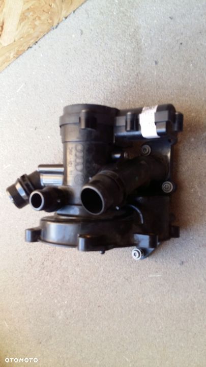 Pompa wody Audi VW Skoda 06L121111B - 1