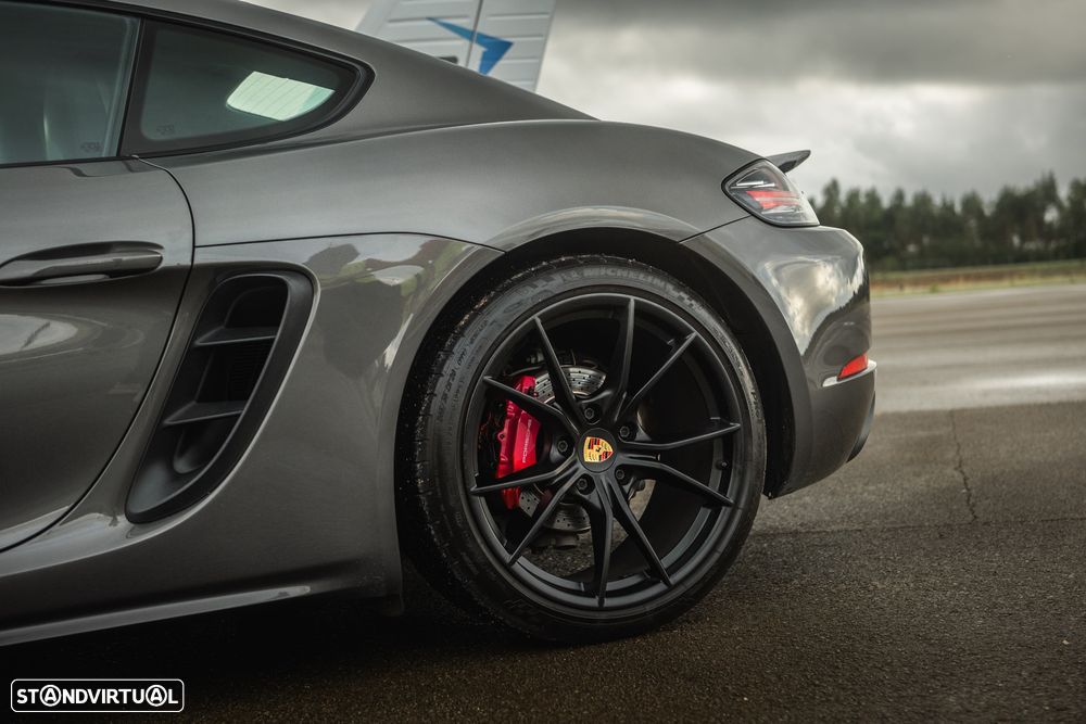 Porsche 718 Cayman 2.5 S PDK - 4