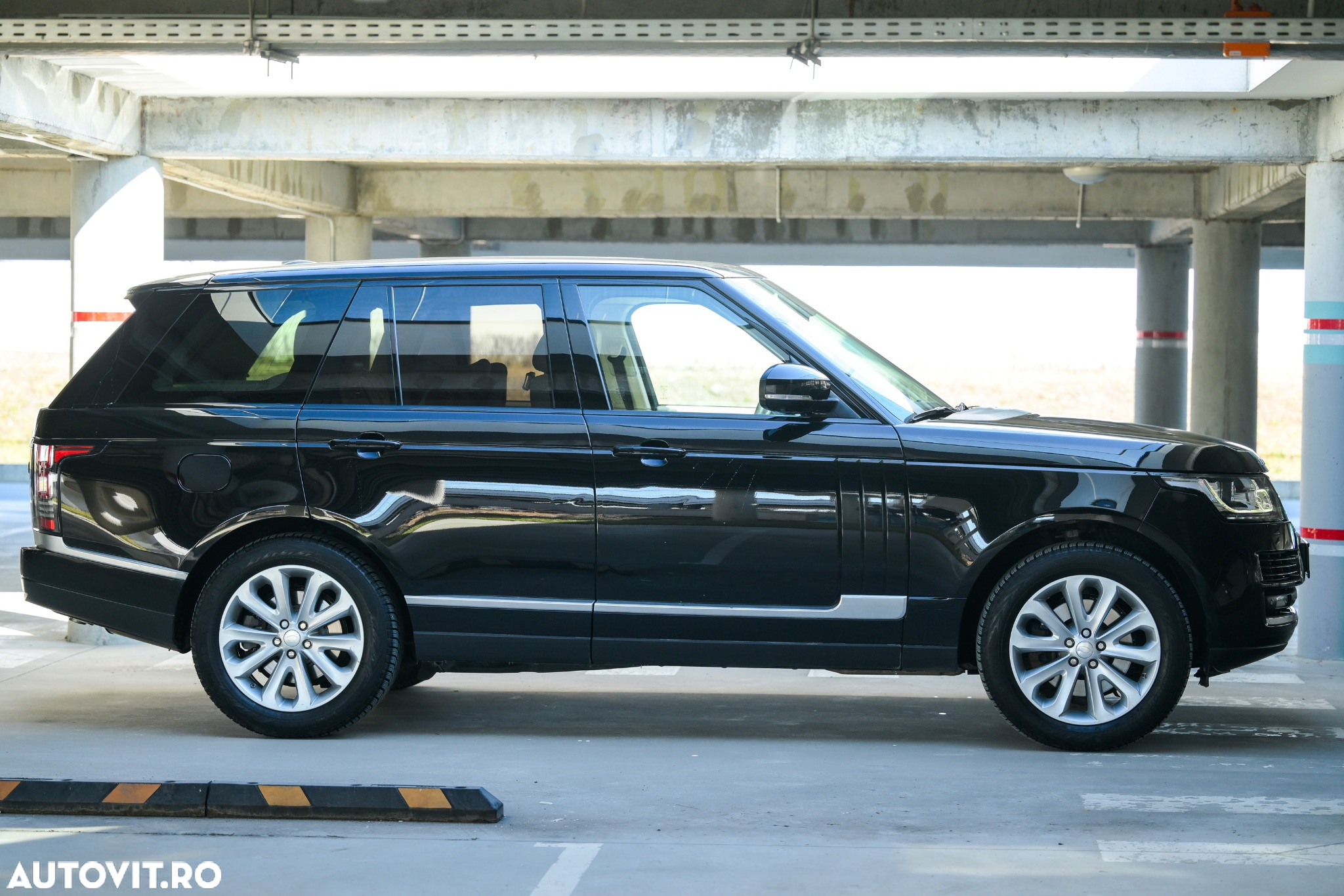 Land Rover Range Rover Vogue - 4