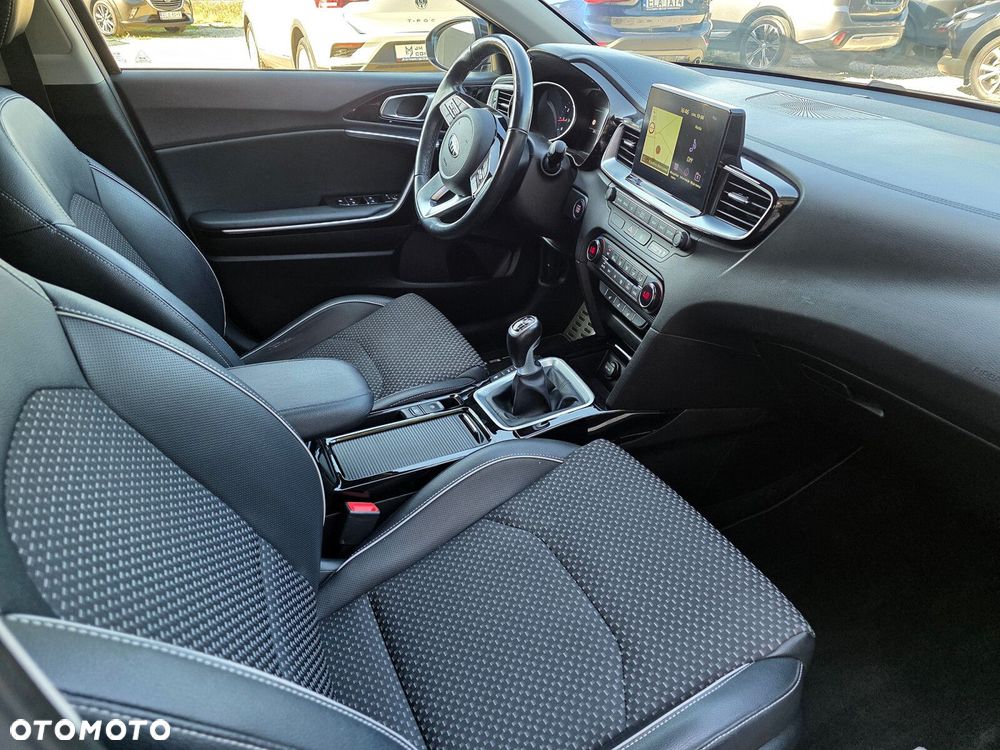 Kia Ceed - 19