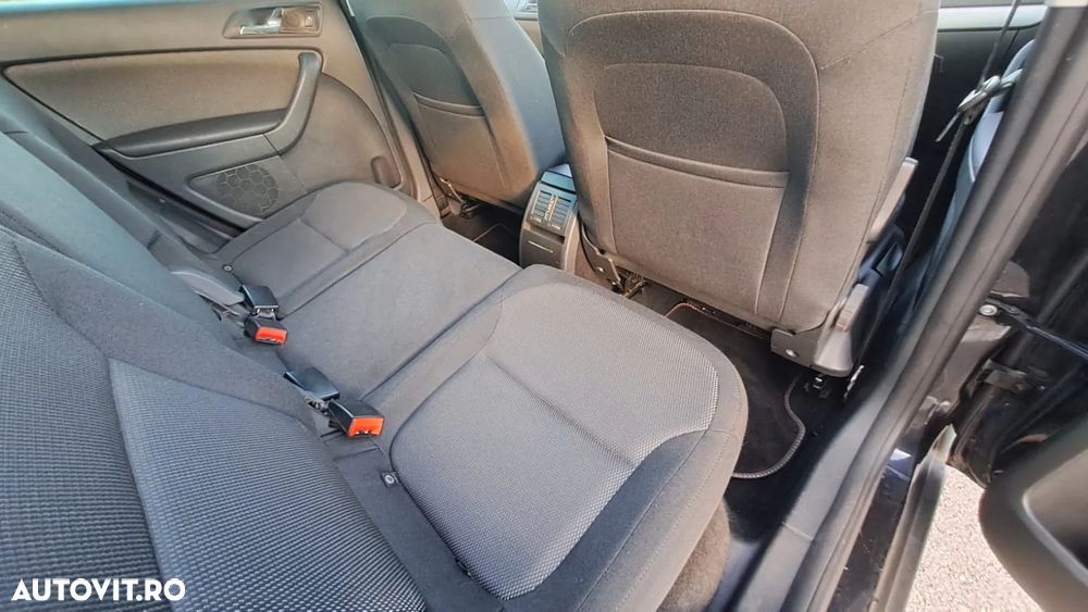 Skoda Yeti 2.0 TDI Elegance Green tec PLUS EDITION - 16