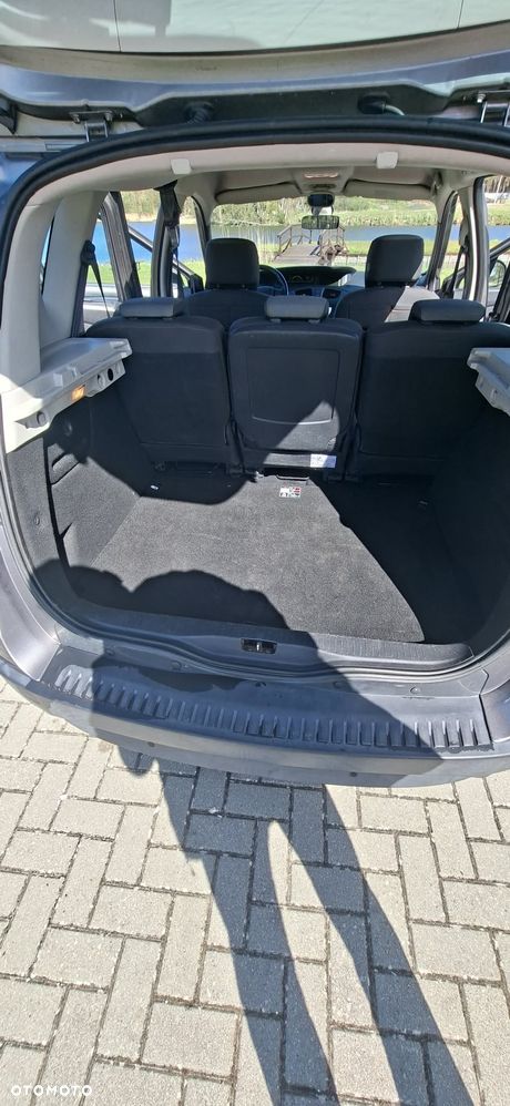 Renault Scenic - 8