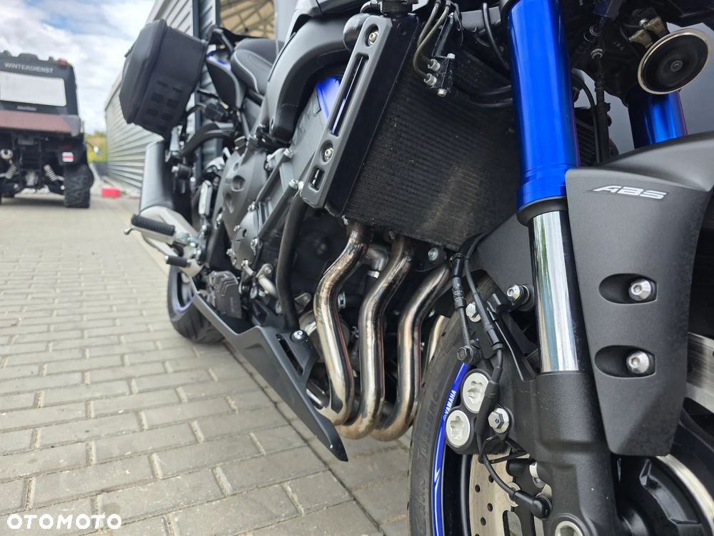Yamaha FZ8 - 30