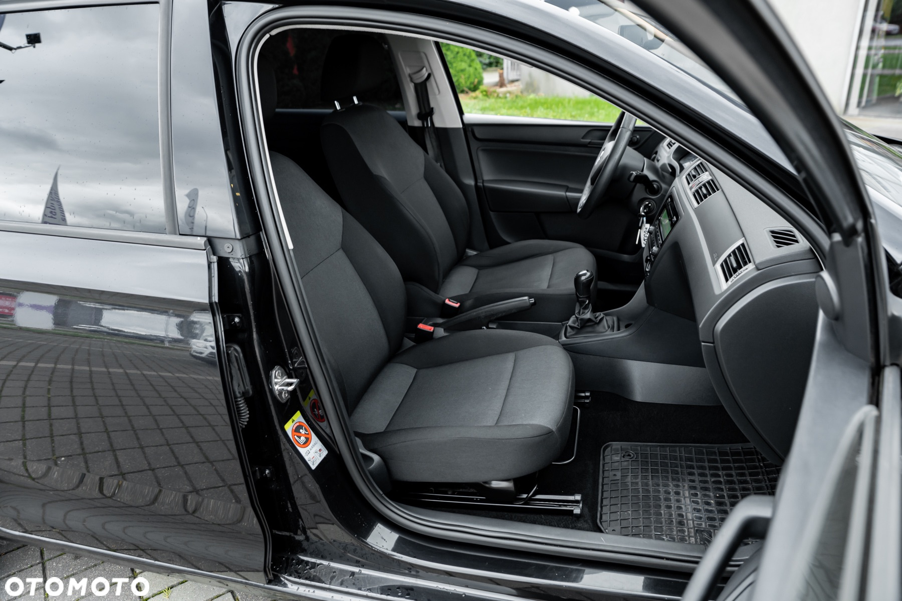 Skoda RAPID 1.6 TDI Ambition - 22