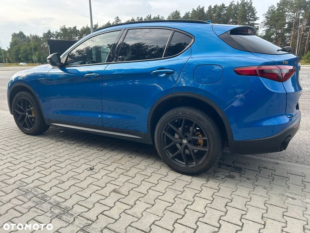Alfa Romeo Stelvio 2.0 Turbo 16V AT8-Q4 Sprint - 11