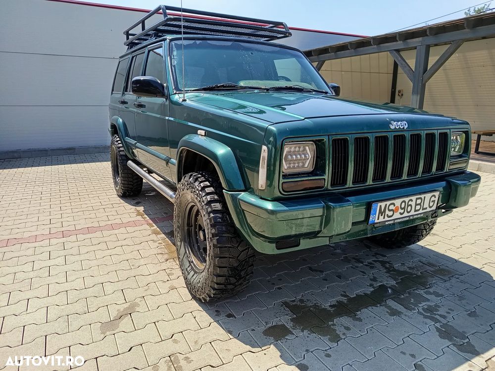 Jeep Cherokee - 4