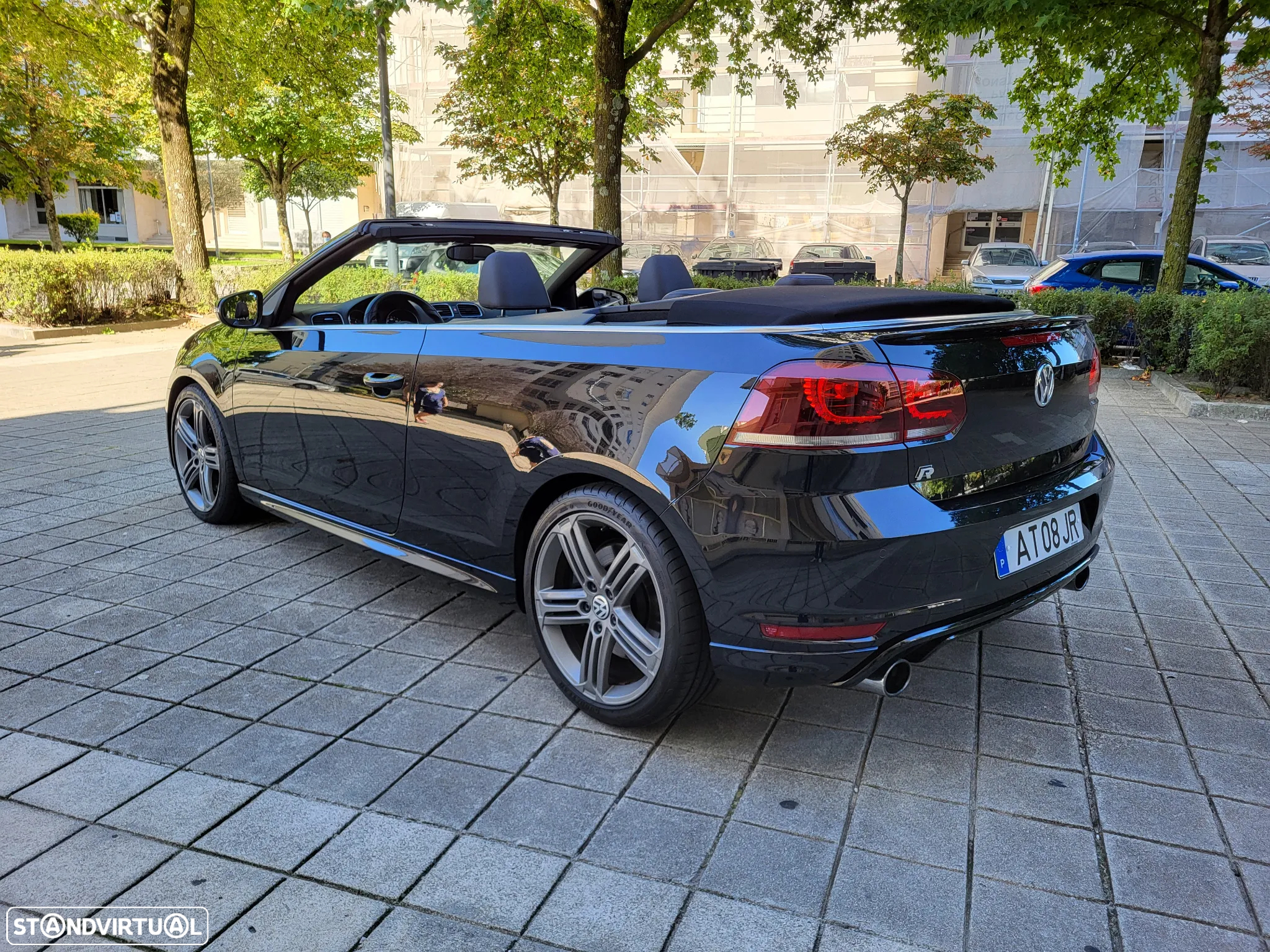 VW Golf Cabriolet R DSG - 19
